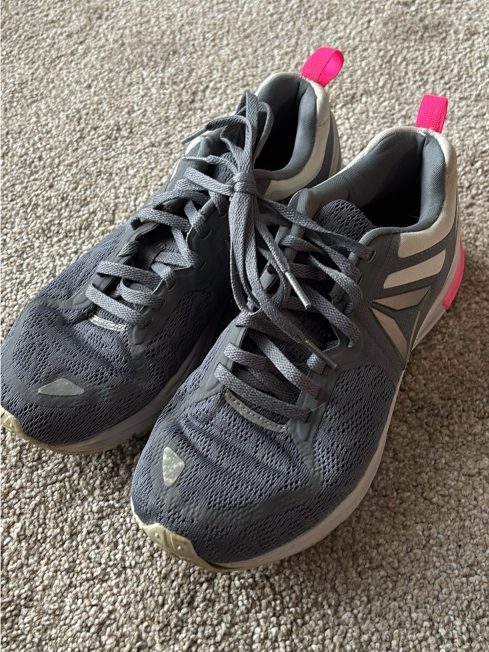 Reebok Gray Athletic Sneakers with Pink Pull Tabs, avon39